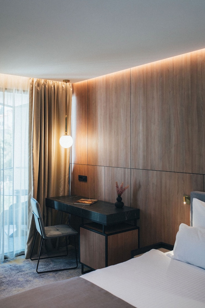 City Hotel Dubrovnik — Hotel rooms in Dubrovnik, Dubrovnik-Neretva