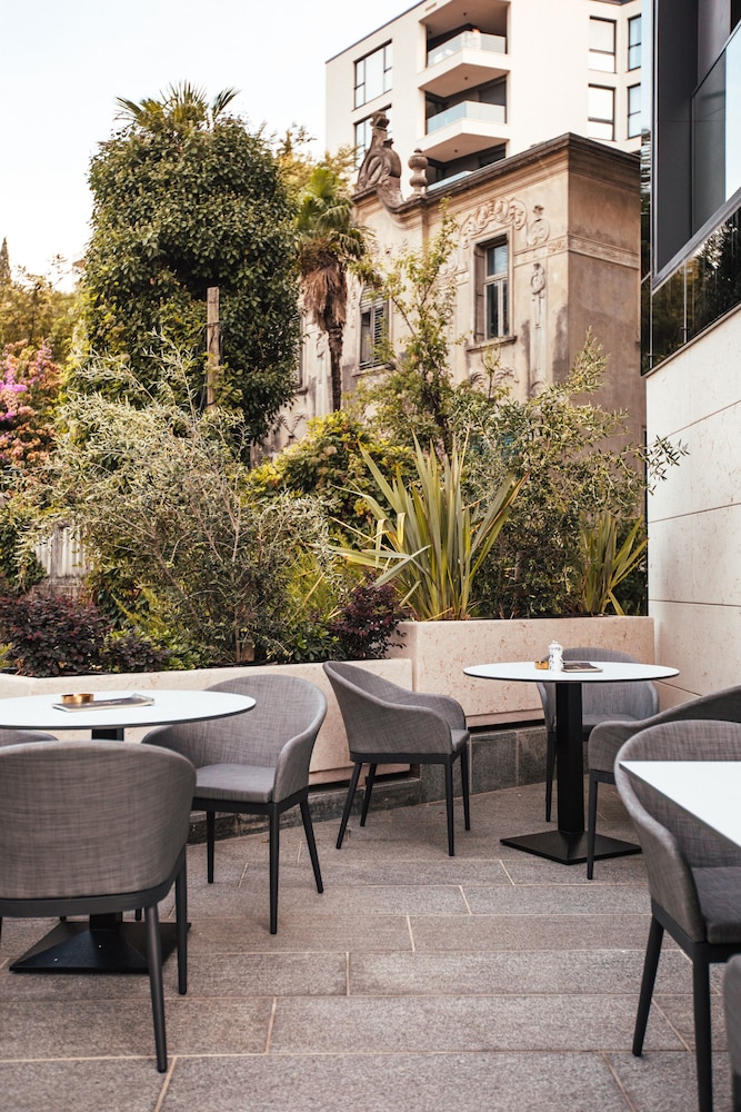 City Hotel Dubrovnik — Hotel building in Dubrovnik, Dubrovnik-Neretva