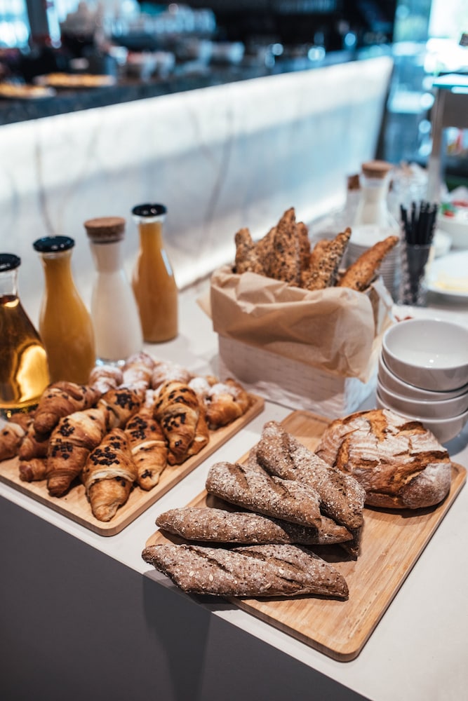 City Hotel Dubrovnik — Restaurant & bars in Dubrovnik, Dubrovnik-Neretva