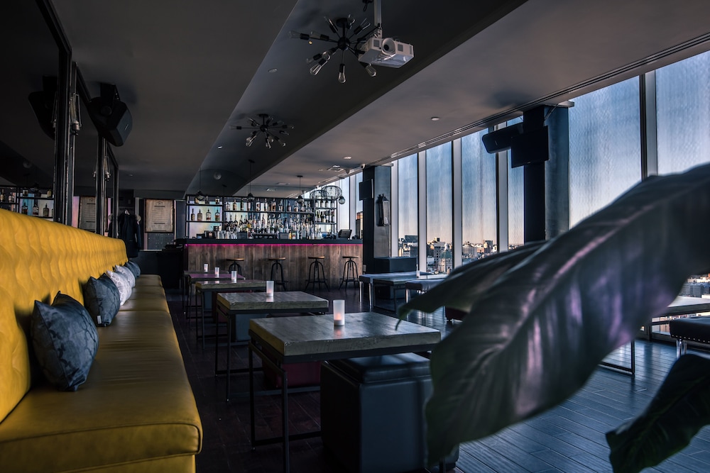 Wyndham Garden Chinatown — Restaurant & bars in New York City, New York State