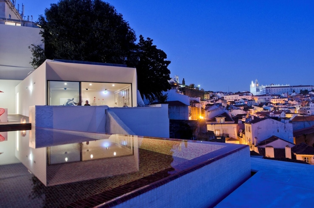 Memmo Alfama - Design Hotels — Swimming pool in Lisbon, Lisboa