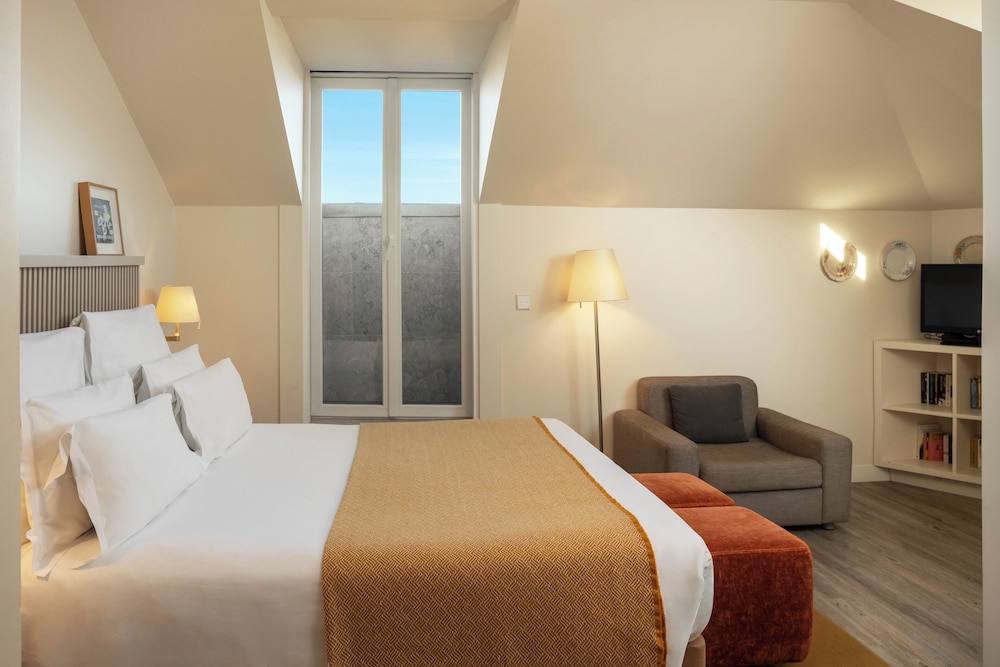 Memmo Alfama - Design Hotels — Hotel rooms in Lisbon, Lisboa