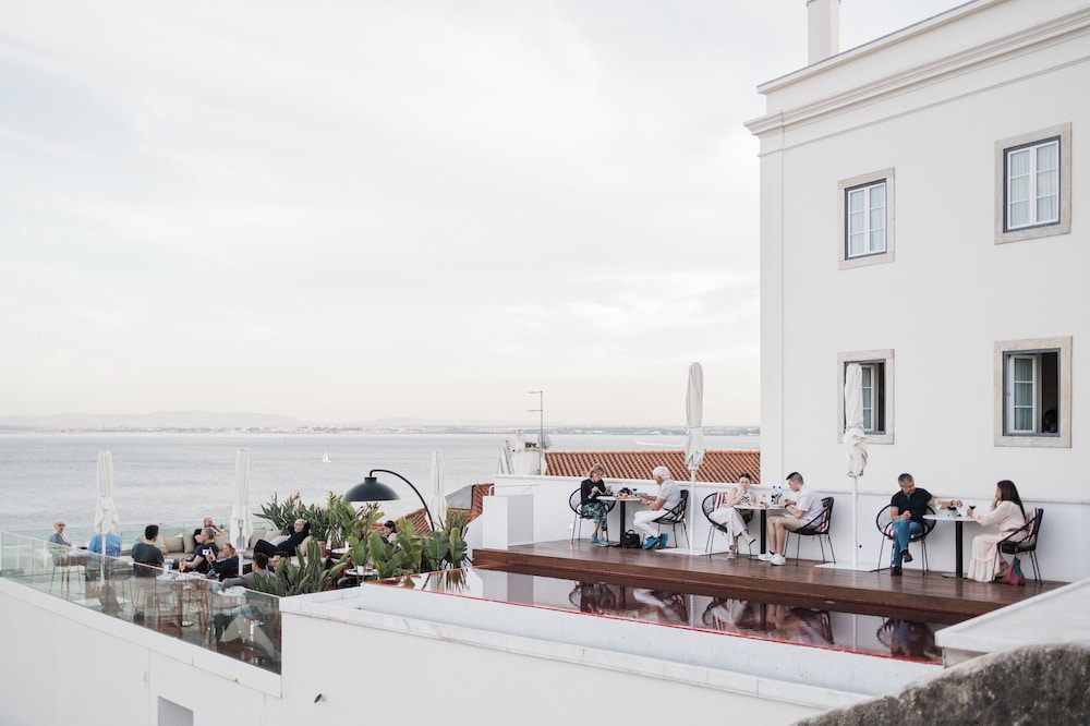 Memmo Alfama - Design Hotels — Restaurant & bars in Lisbon, Lisboa