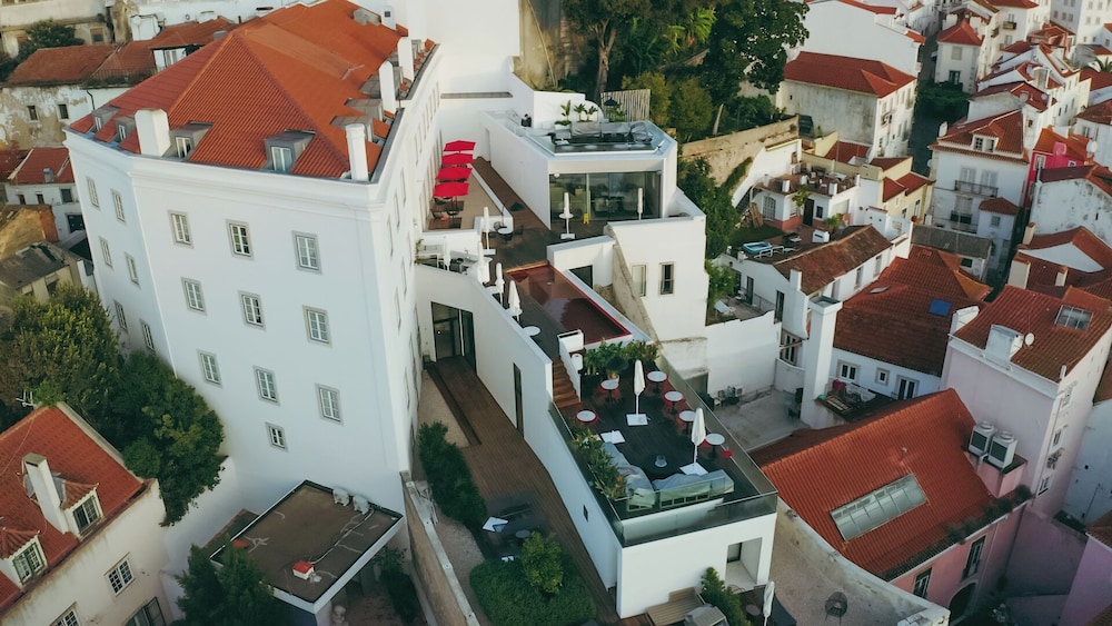 Memmo Alfama - Design Hotels — Hotel building in Lisbon, Lisboa