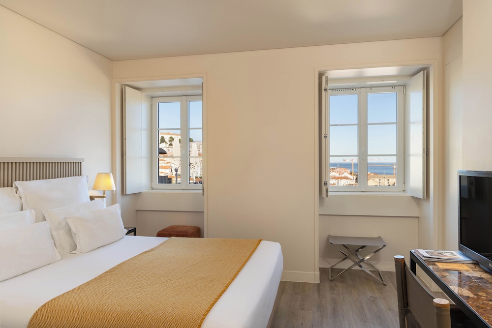 Memmo Alfama - Design Hotels — Hotel rooms in Lisbon, Lisboa