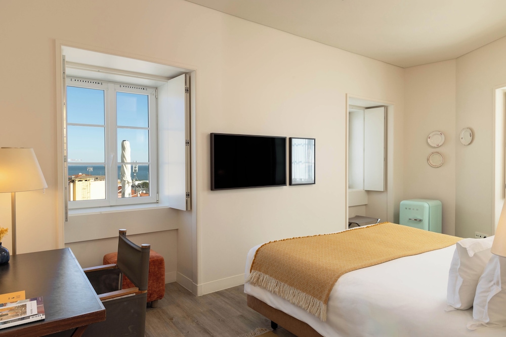 Memmo Alfama - Design Hotels — Hotel rooms in Lisbon, Lisboa