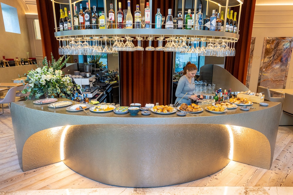 Dos Reis by The Beautique Hotels — Restaurant & bars in Lisbon, Lisboa