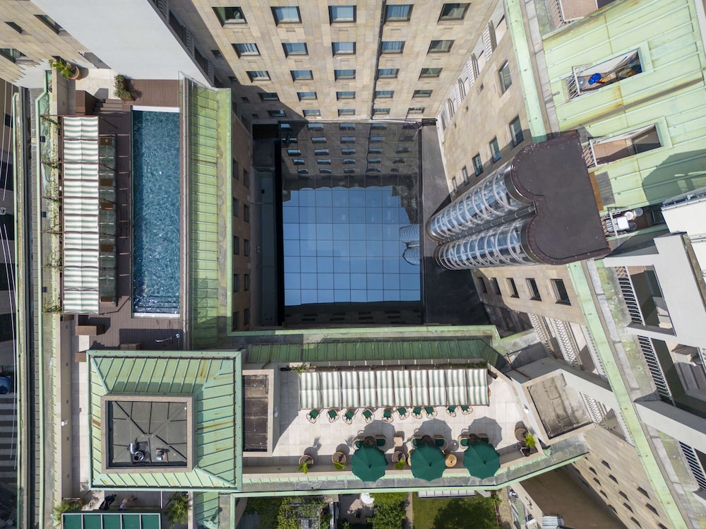 Radisson Collection Hotel, Santa Sofia Milan — Hotel building in Milan, Lombardy