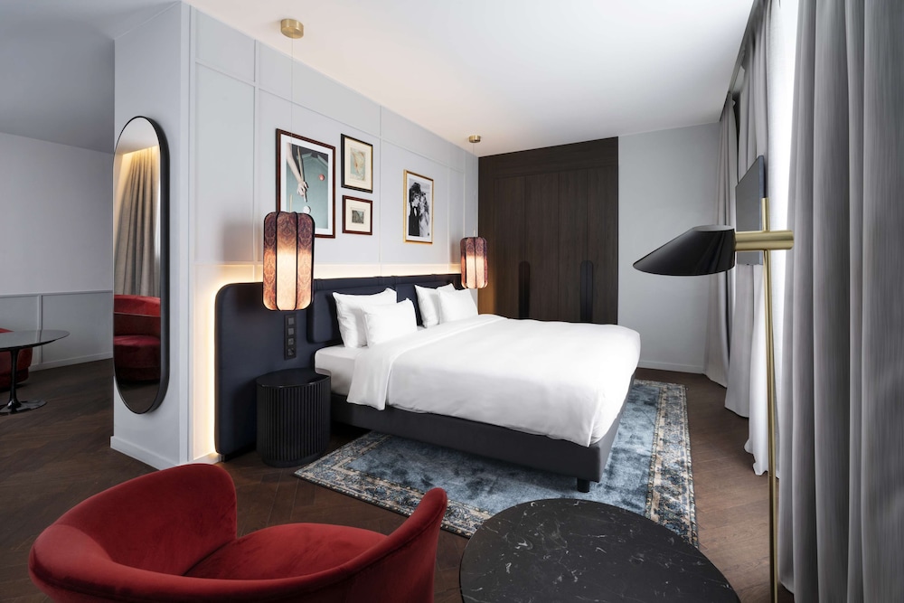 Radisson Collection Hotel, Santa Sofia Milan — Hotel rooms in Milan, Lombardy