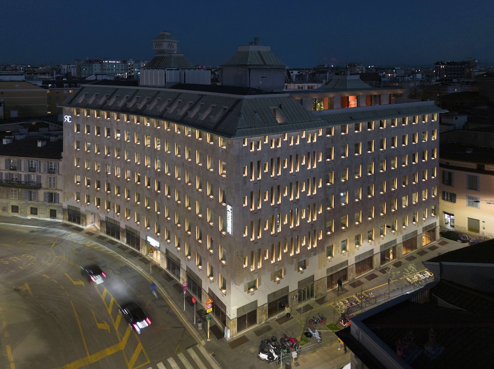 Radisson Collection Hotel, Santa Sofia Milan - zdjęcie 3