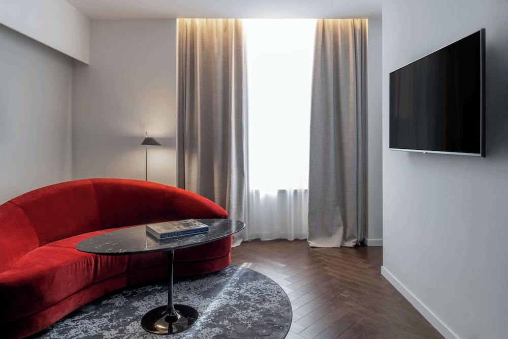 Radisson Collection Hotel, Santa Sofia Milan — Hotel rooms in Milan, Lombardy
