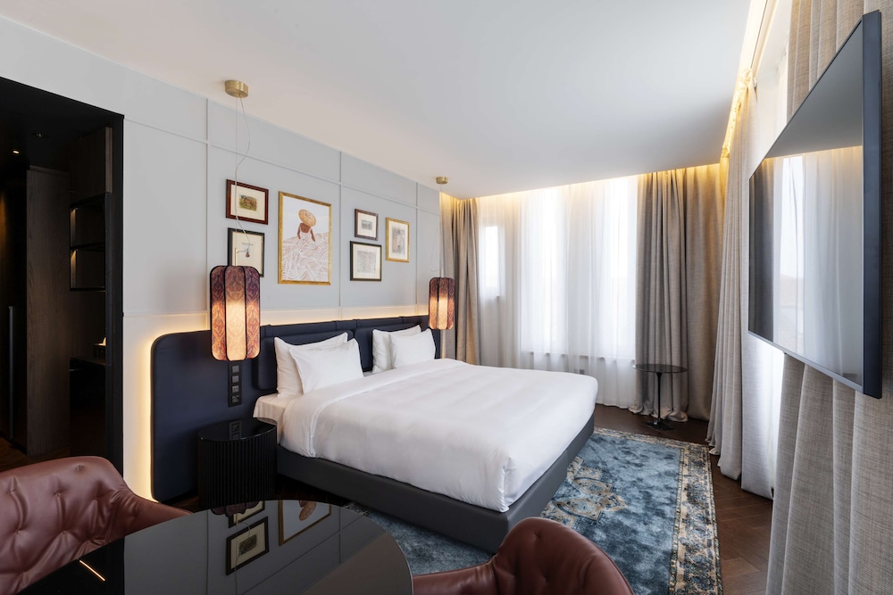 Radisson Collection Hotel, Santa Sofia Milan — Hotel rooms in Milan, Lombardy