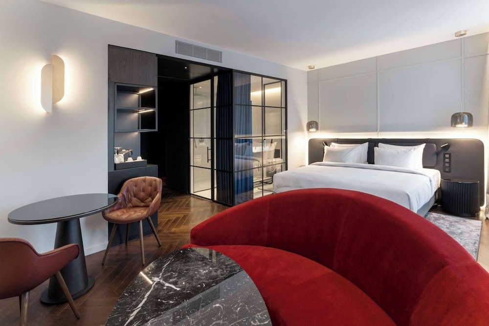 Radisson Collection Hotel, Santa Sofia Milan — Hotel rooms in Milan, Lombardy