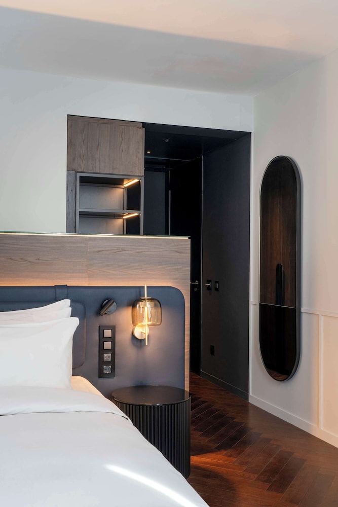 Radisson Collection Hotel, Santa Sofia Milan — Hotel rooms in Milan, Lombardy