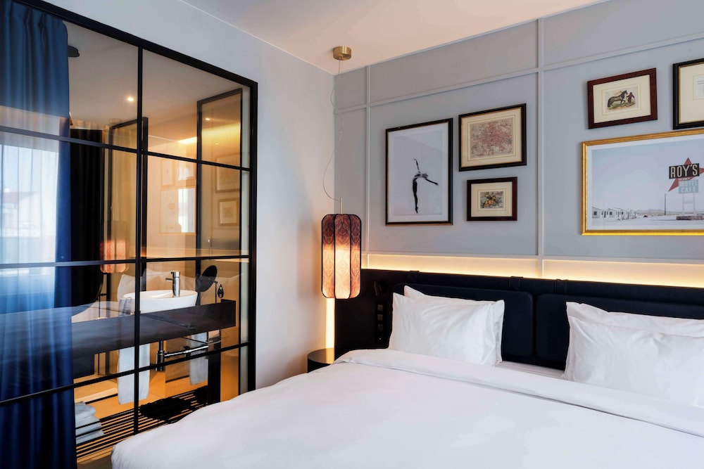 Radisson Collection Hotel, Santa Sofia Milan — Hotel rooms in Milan, Lombardy