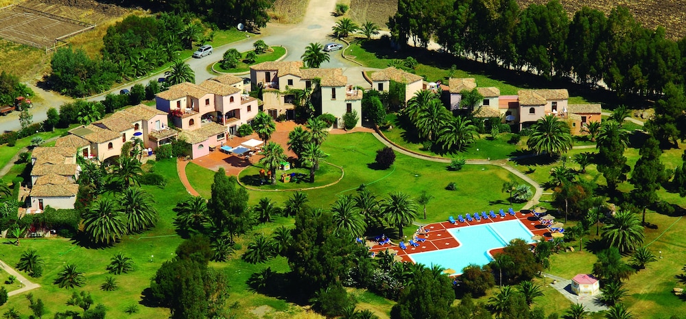 Residence Baia delle Palme — Swimming pool in Santa Margherita di Pula, Sardinia