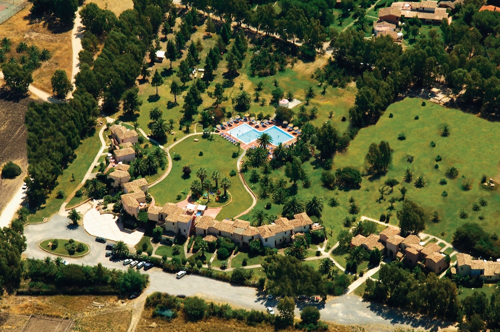 Residence Baia delle Palme — Swimming pool in Santa Margherita di Pula, Sardinia