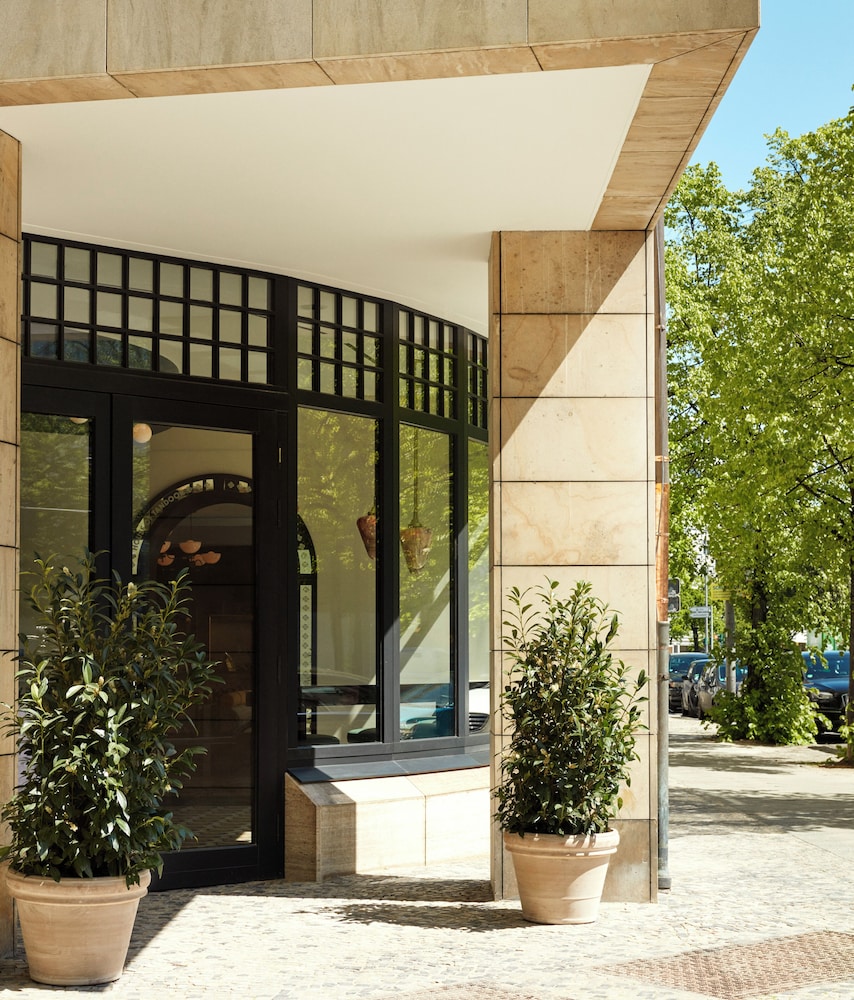 The Hoxton, Berlin — Hotel building in Berlin, Berlin