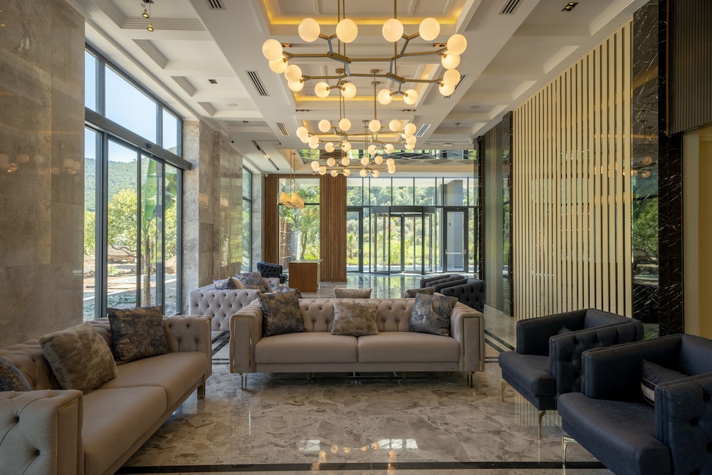 Batıhan Vadi Hotel — Hotel building in Kuşadası, Aydin