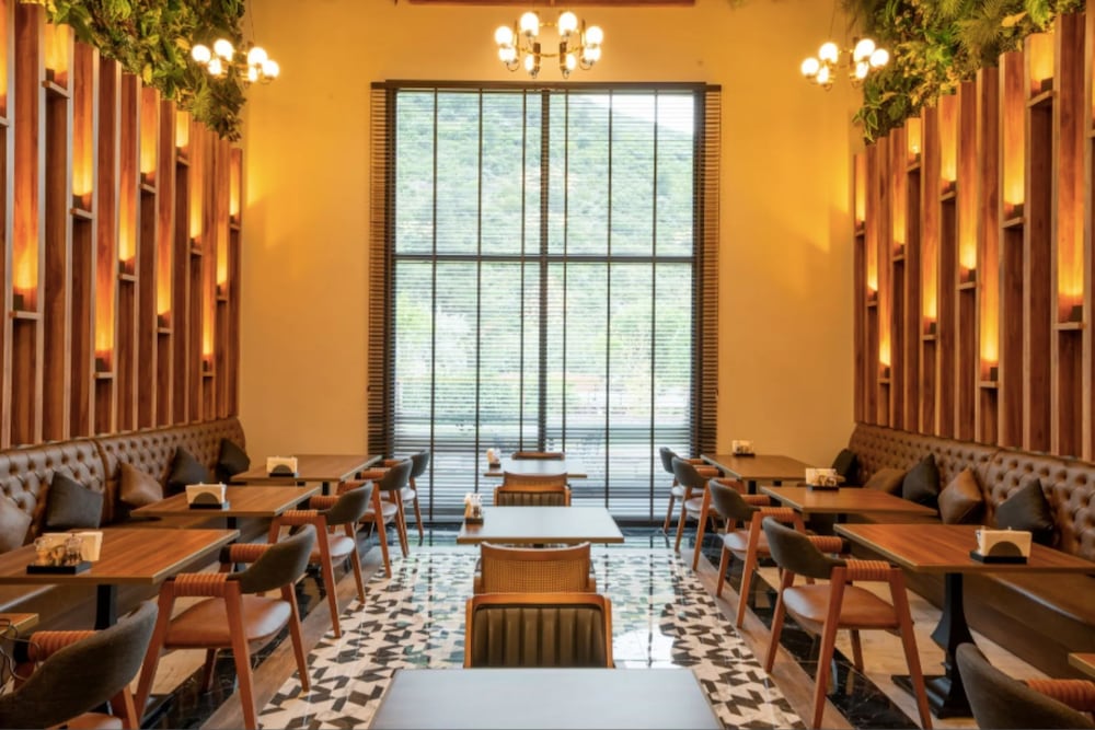 Batıhan Vadi Hotel — Restaurant & bars in Kuşadası, Aydin