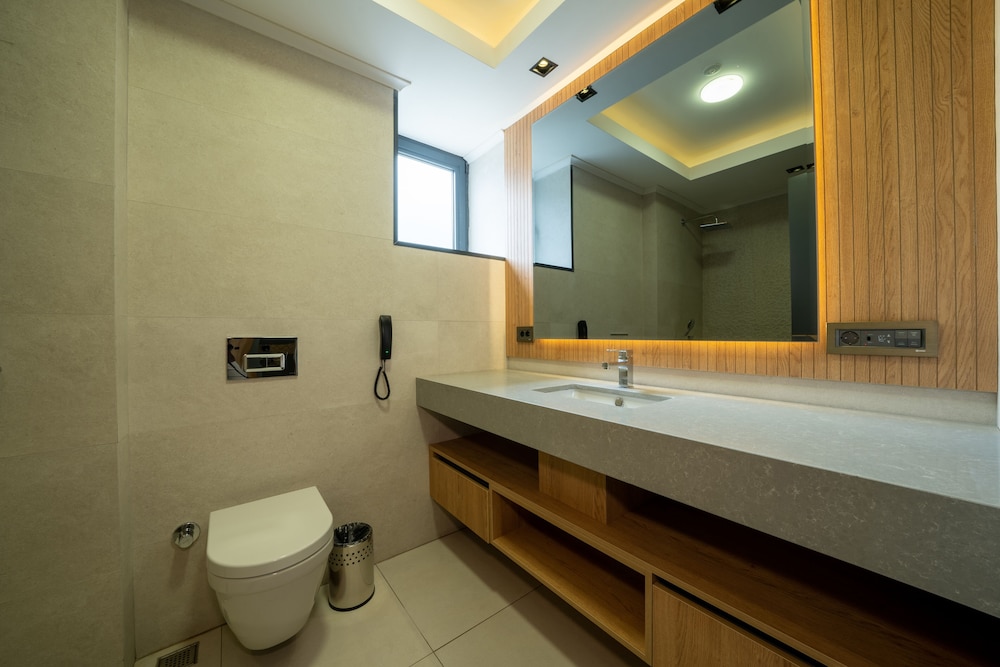 Batıhan Vadi Hotel — Hotel rooms in Kuşadası, Aydin