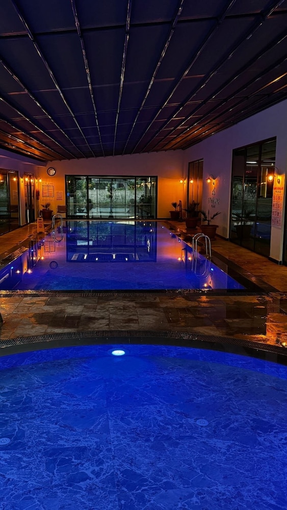 Batıhan Vadi Hotel — Swimming pool in Kuşadası, Aydin