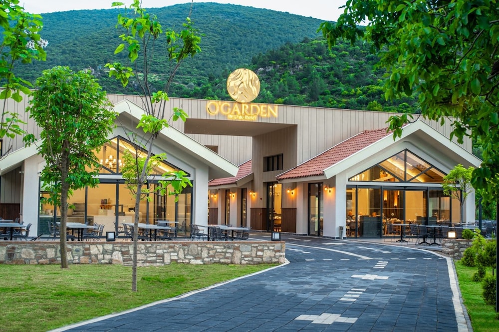 Batıhan Vadi Hotel — Hotel building in Kuşadası, Aydin
