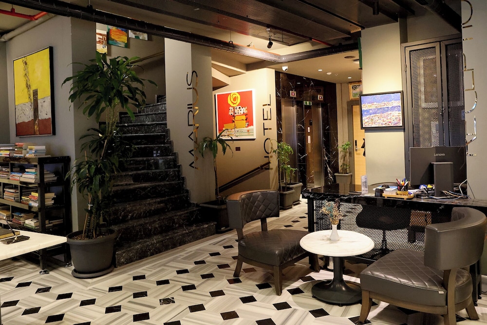 Marius Hotel — Hotel building in Istanbul, Istanbul
