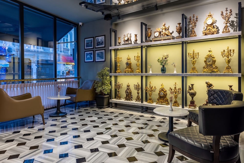 Marius Hotel — Restaurant & bars in Istanbul, Istanbul