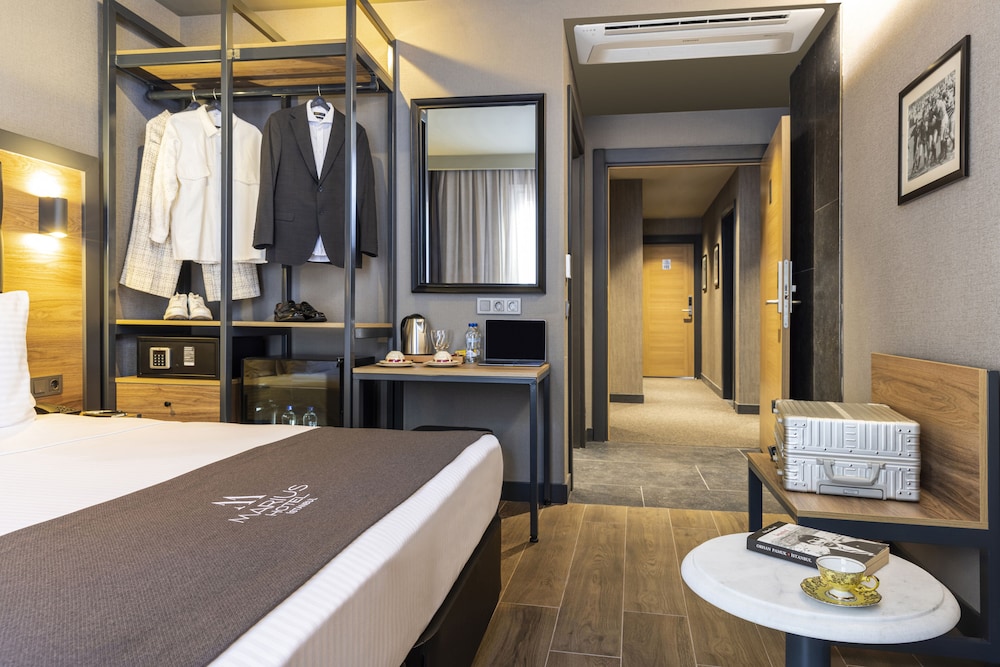 Marius Hotel — Hotel rooms in Istanbul, Istanbul