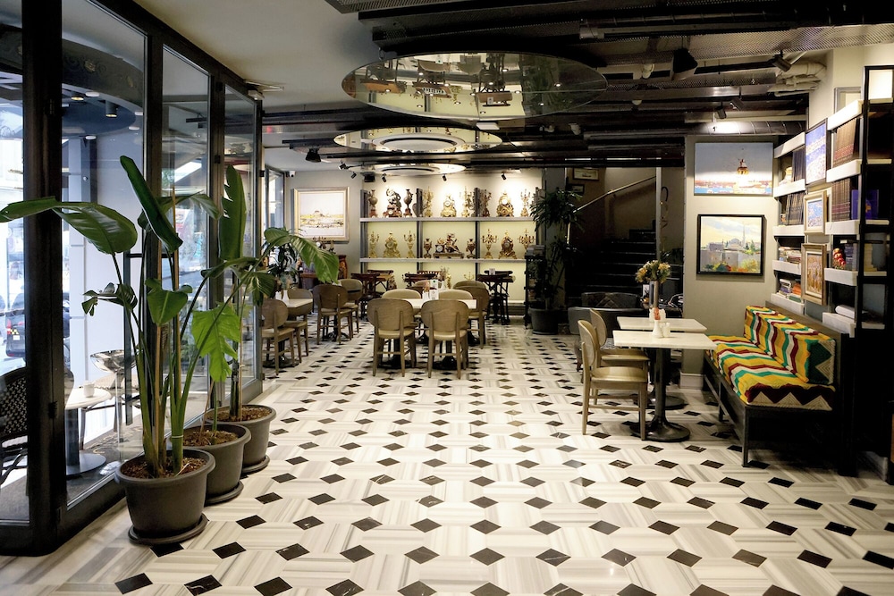 Marius Hotel — Restaurant & bars in Istanbul, Istanbul