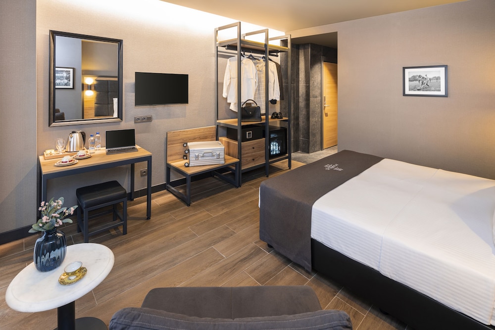 Marius Hotel — Hotel rooms in Istanbul, Istanbul
