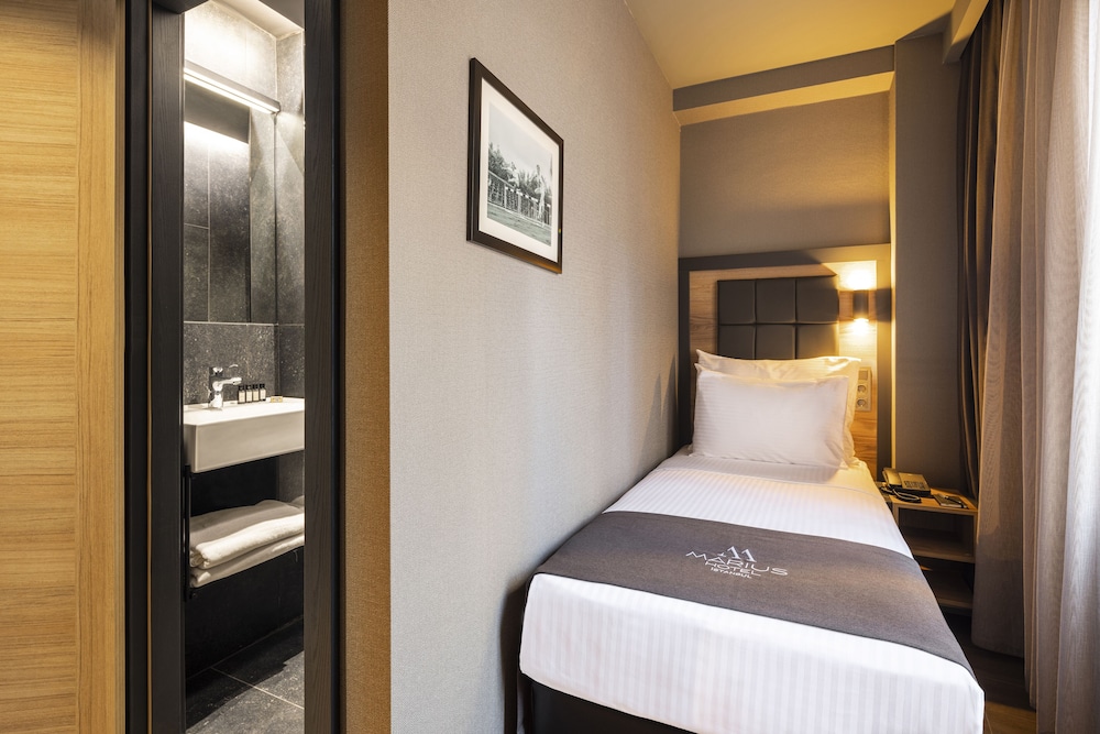 Marius Hotel — Hotel rooms in Istanbul, Istanbul