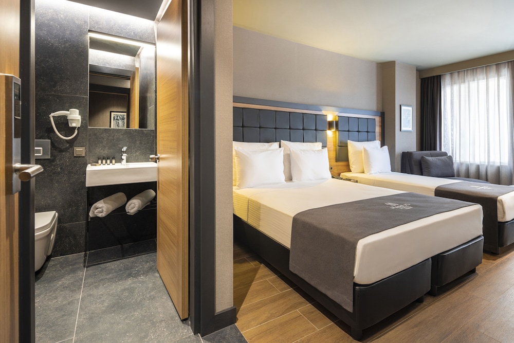 Marius Hotel — Hotel rooms in Istanbul, Istanbul