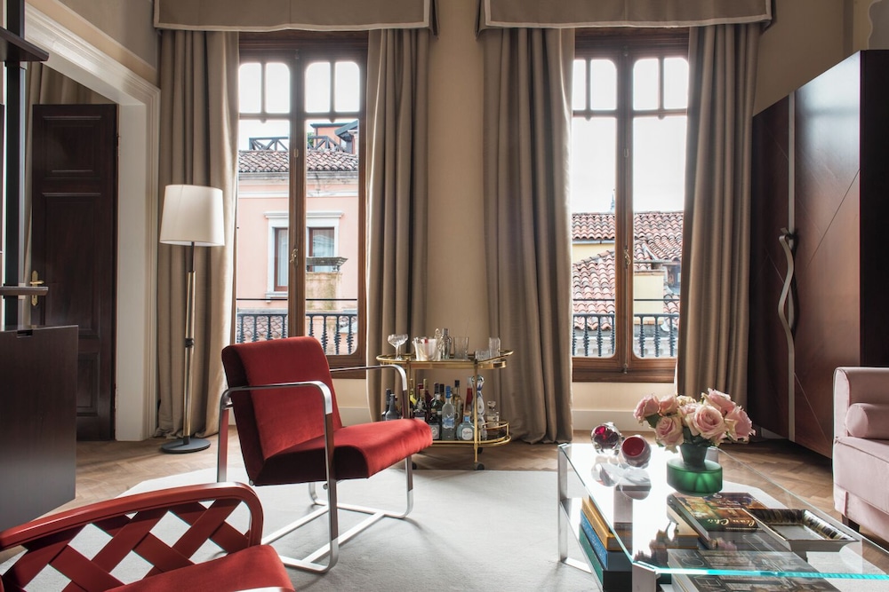 Nolinski Venezia - Evok Collection — Hotel rooms in Venice, Veneto