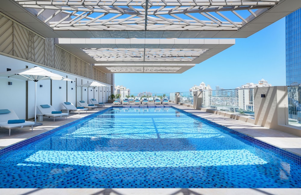 Cheval Maison - The Palm Dubai — Swimming pool in Dubai