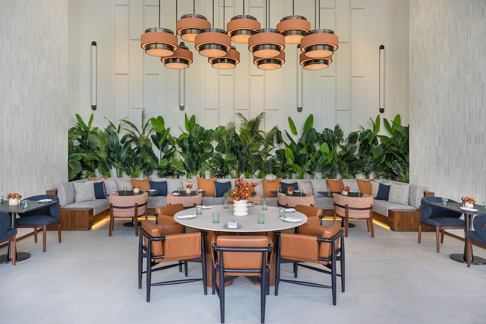 Vida Dubai Marina & Yacht Club — Restaurant & bars in Dubai