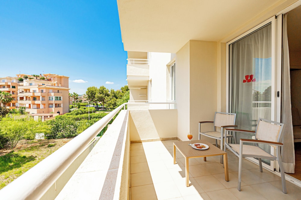 Intelier Rosella Hotel by Intelier Hotels & Suites — Hotel rooms in Sa Coma, Balearic Islands