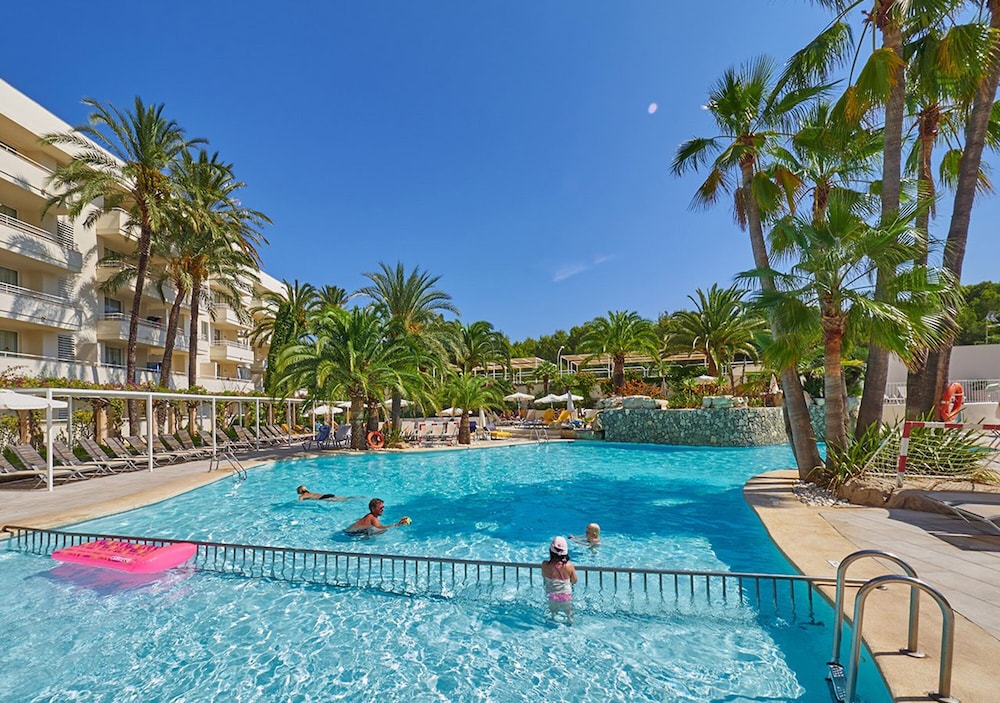 Intelier Rosella Hotel by Intelier Hotels & Suites — Swimming pool in Sa Coma, Balearic Islands