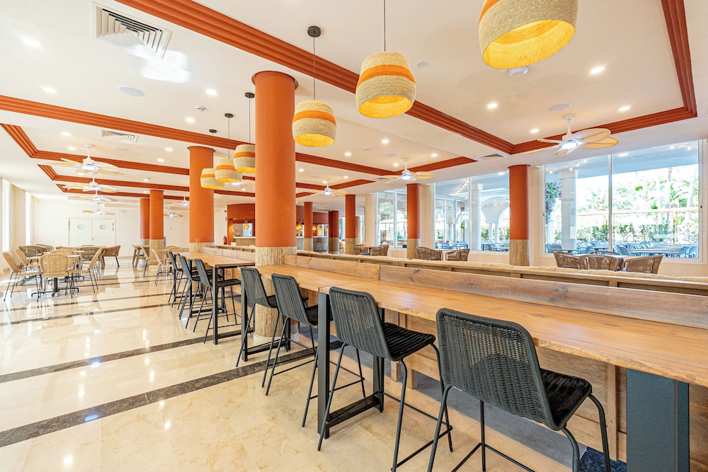 Intelier Rosella Hotel by Intelier Hotels & Suites — Restaurant & bars in Sa Coma, Balearic Islands
