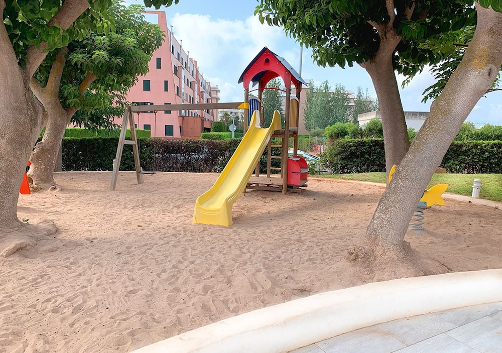 Intelier Rosella Hotel by Intelier Hotels & Suites — Attractions for children in Sa Coma, Balearic Islands