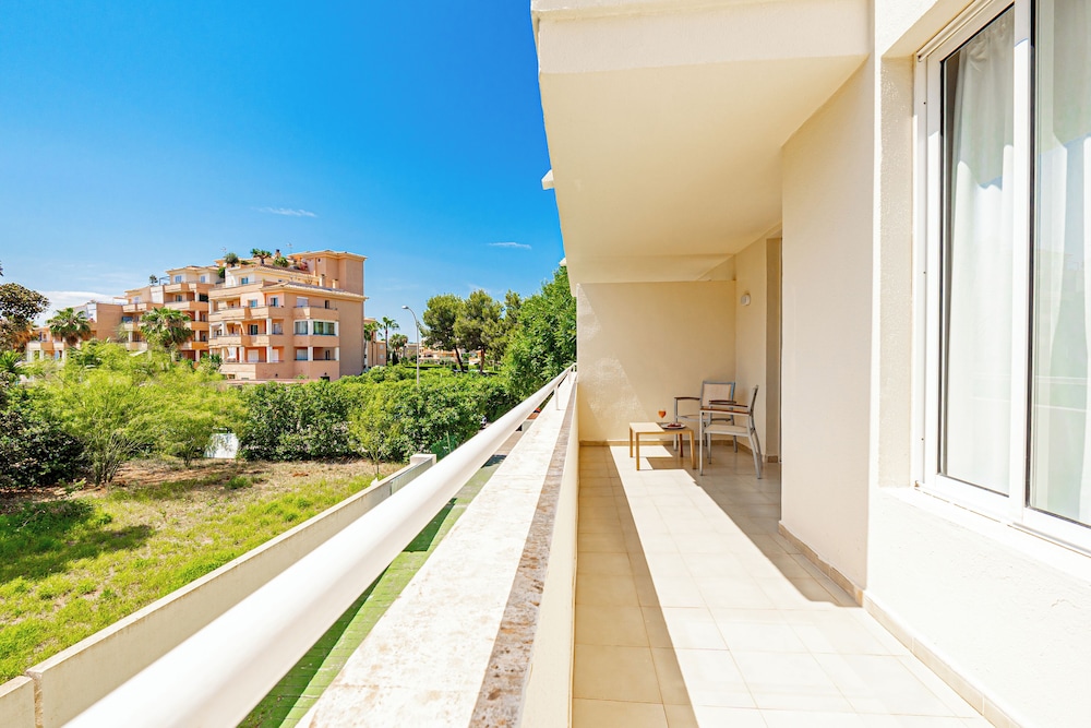 Intelier Rosella Hotel by Intelier Hotels & Suites — Hotel rooms in Sa Coma, Balearic Islands