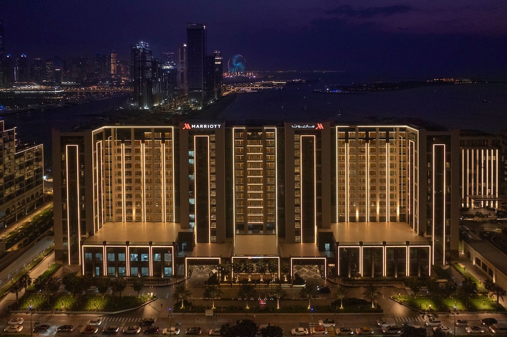Marriott Resort Palm Jumeirah, Dubai — Hotel building in Dubai