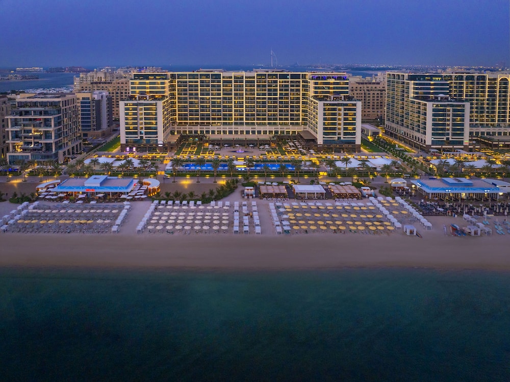 Marriott Resort Palm Jumeirah, Dubai — Hotel building in Dubai
