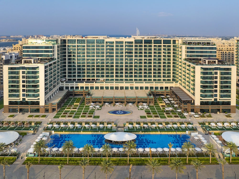 Marriott Resort Palm Jumeirah, Dubai — Hotel building in Dubai