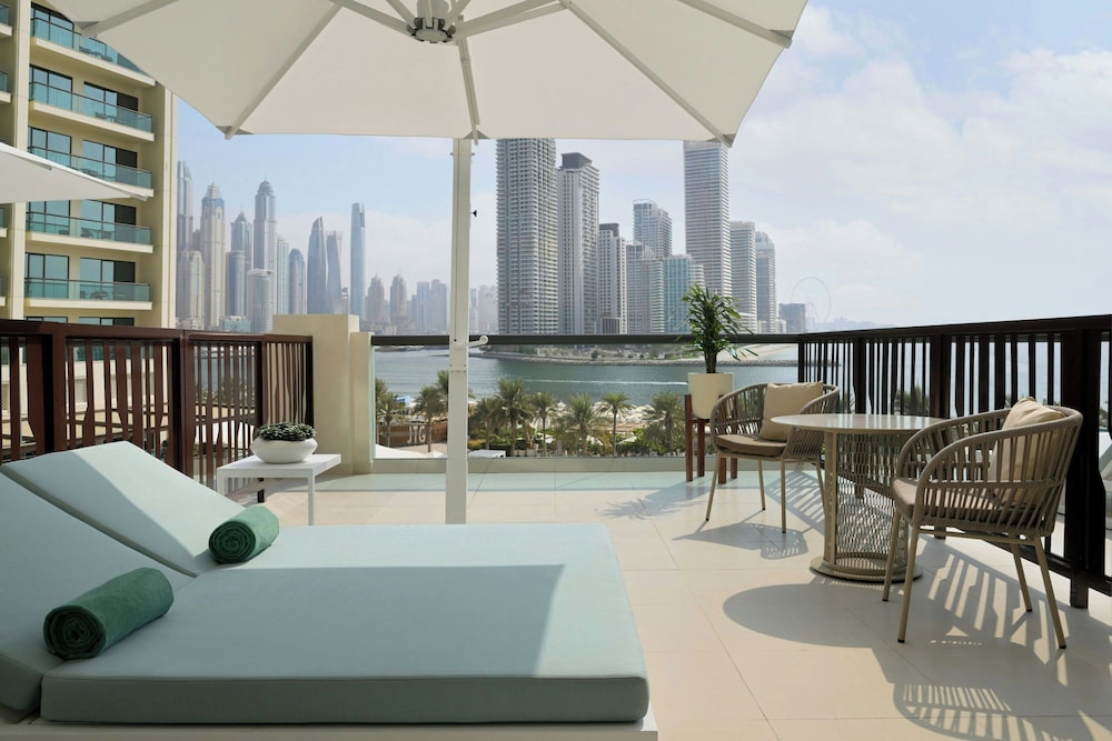Marriott Resort Palm Jumeirah, Dubai — Hotel rooms in Dubai