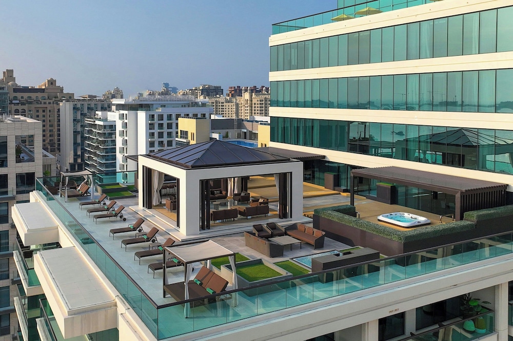 Marriott Resort Palm Jumeirah, Dubai — Hotel building in Dubai
