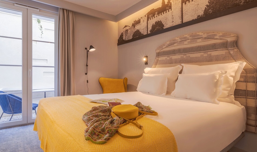 Pousada Alfama — Hotel rooms in Lisbon, Lisboa