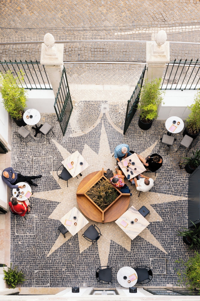 Pousada Alfama — Restaurant & bars in Lisbon, Lisboa