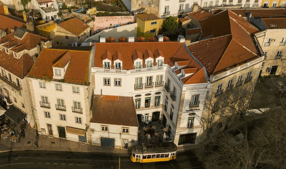 Pousada Alfama — Hotel building in Lisbon, Lisboa